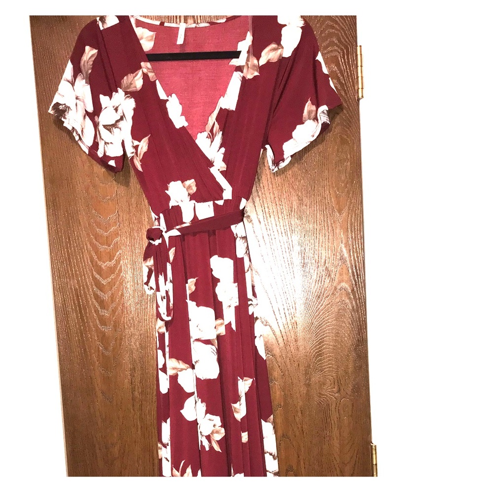 A wrap dress .